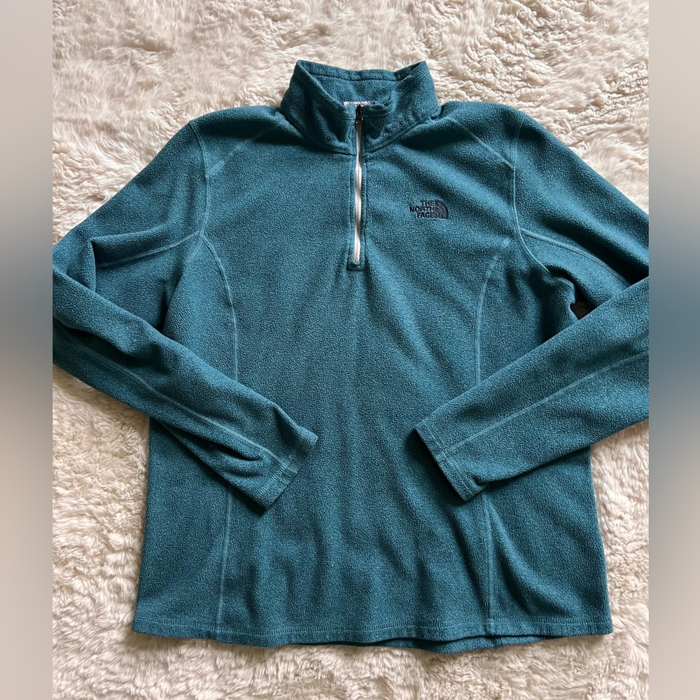 The North Face Women’s Fleece Pullover